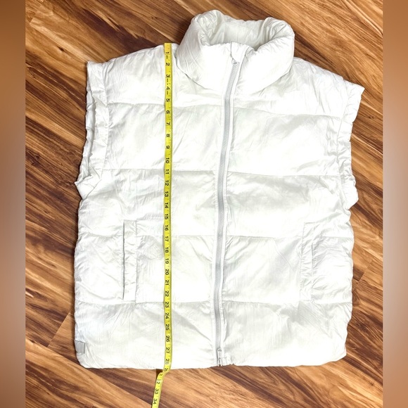 🌟 RARE PRINT Free People Movement In A Bubble Puffer Vest 🌟 - Picture 10 of 11